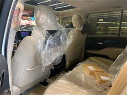 تۆیۆتا لاند کروزەر